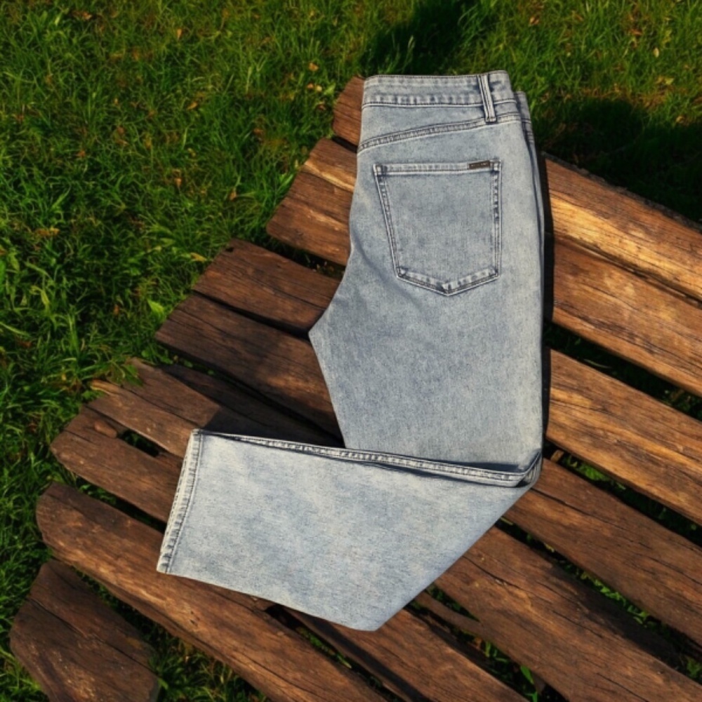 WHBM High-Rise Sculpt Straight Crop Jeans size 12 - Picture 4 of 6